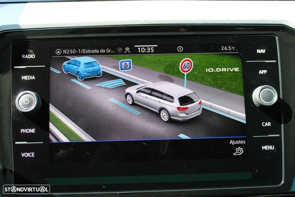 VW Passat Variant 2.0 TDI Business DSG - 44