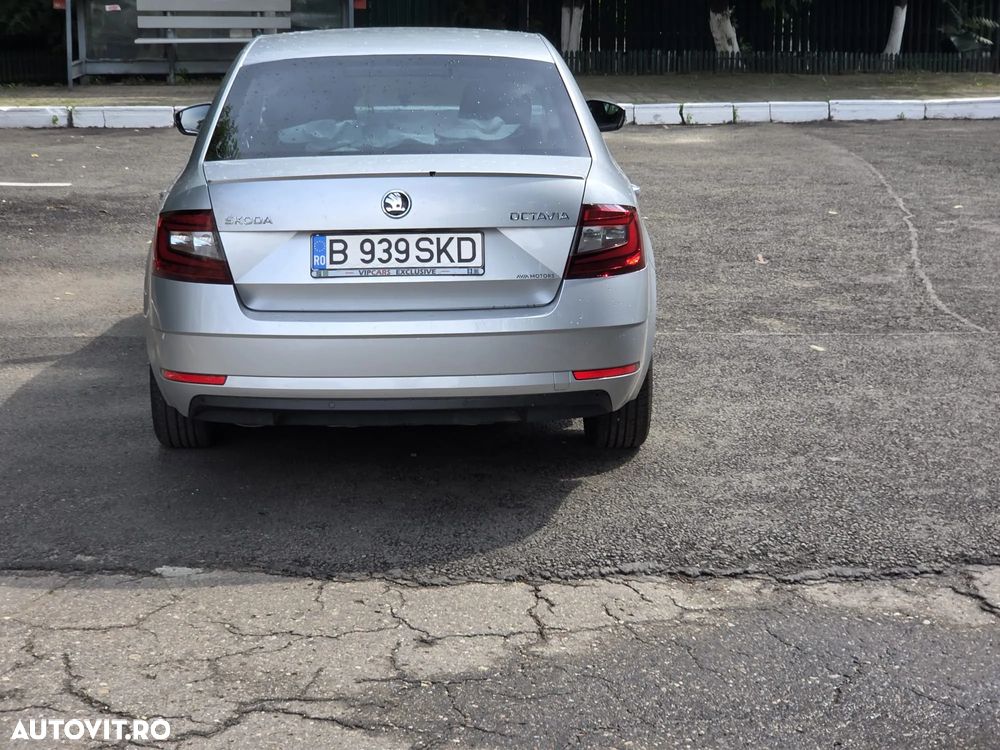 Skoda Octavia 1.5 TSI DSG MHEV Style - 5