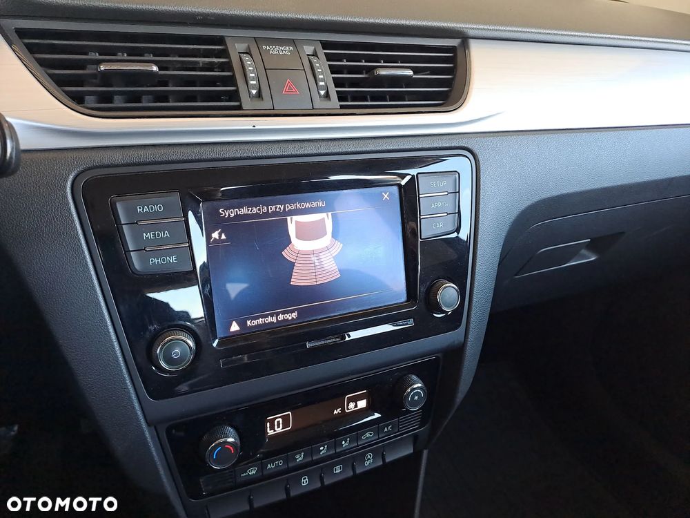Skoda RAPID 1.0 TSI Ambition - 18