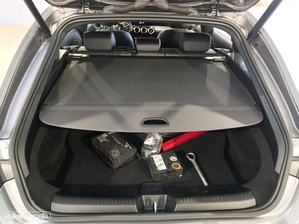 Mercedes-Benz CLA 250 e Shooting Brake Style Plus - 12