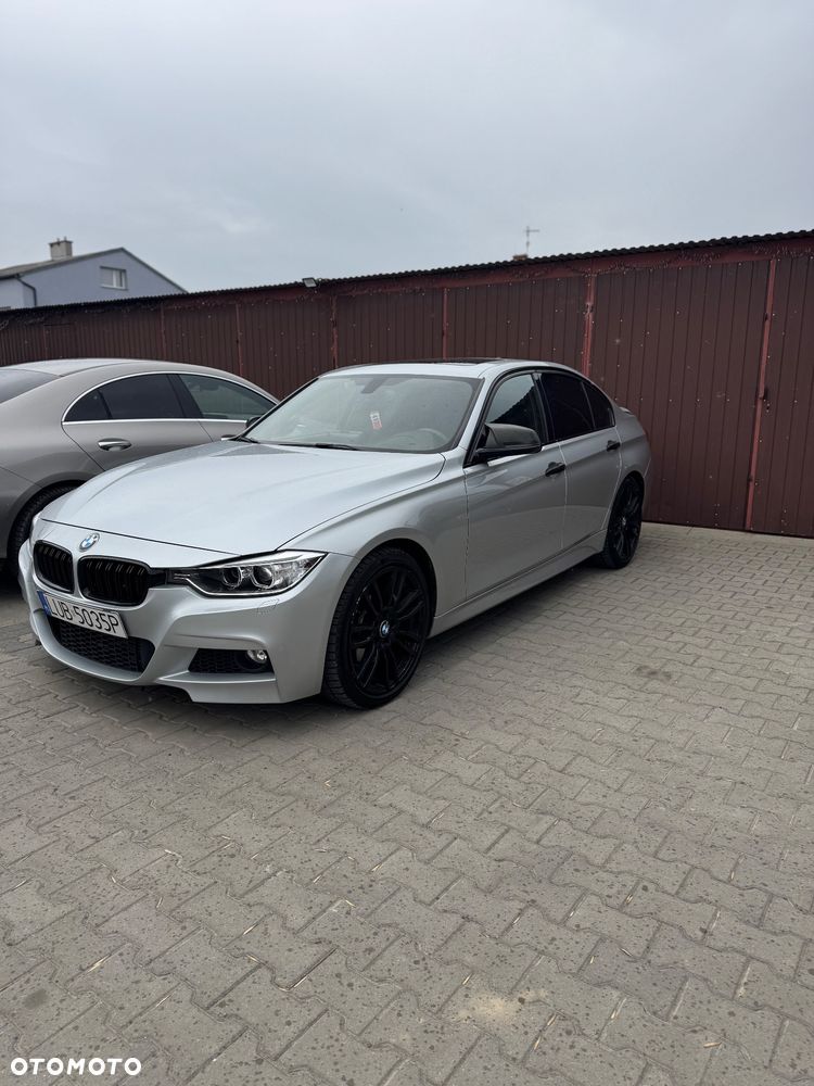 BMW Seria 3 335i - 1
