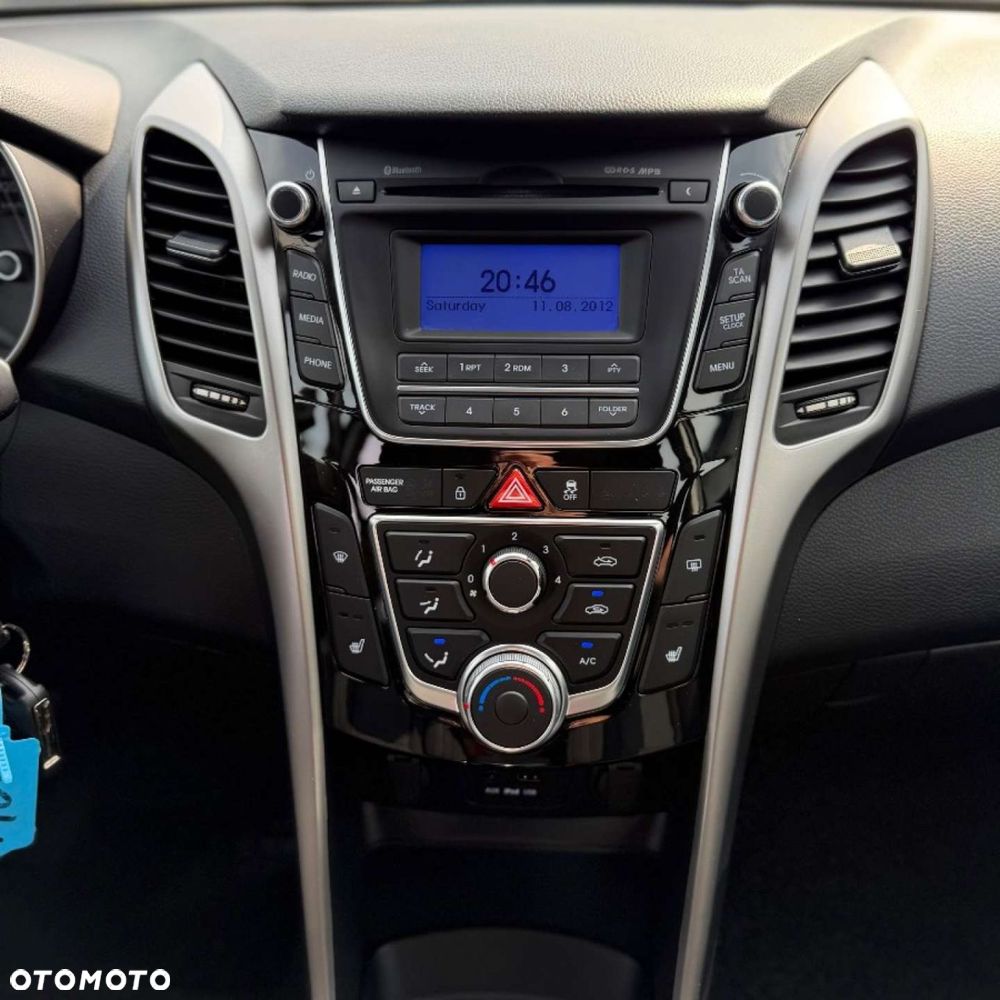Hyundai i30 - 24