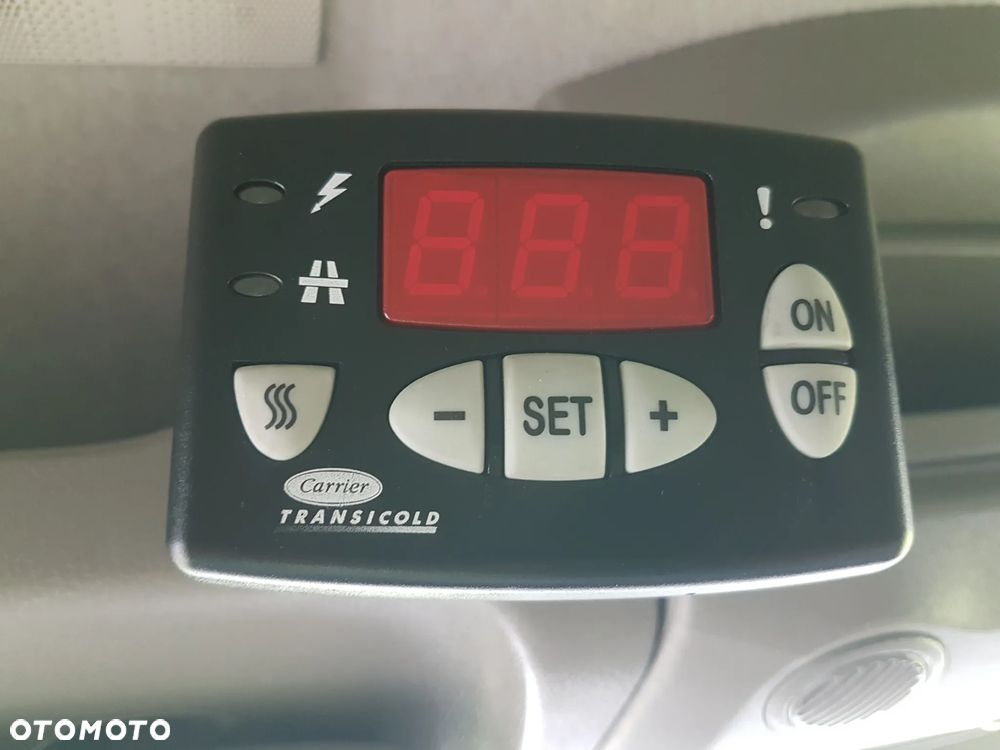 Renault MASTER 8EP CHŁODNIA 4,20x2,10x2,00 IZOTERMA AGREGAT CARRIER GRZANIE KLIMA  KRAJOWY - 35