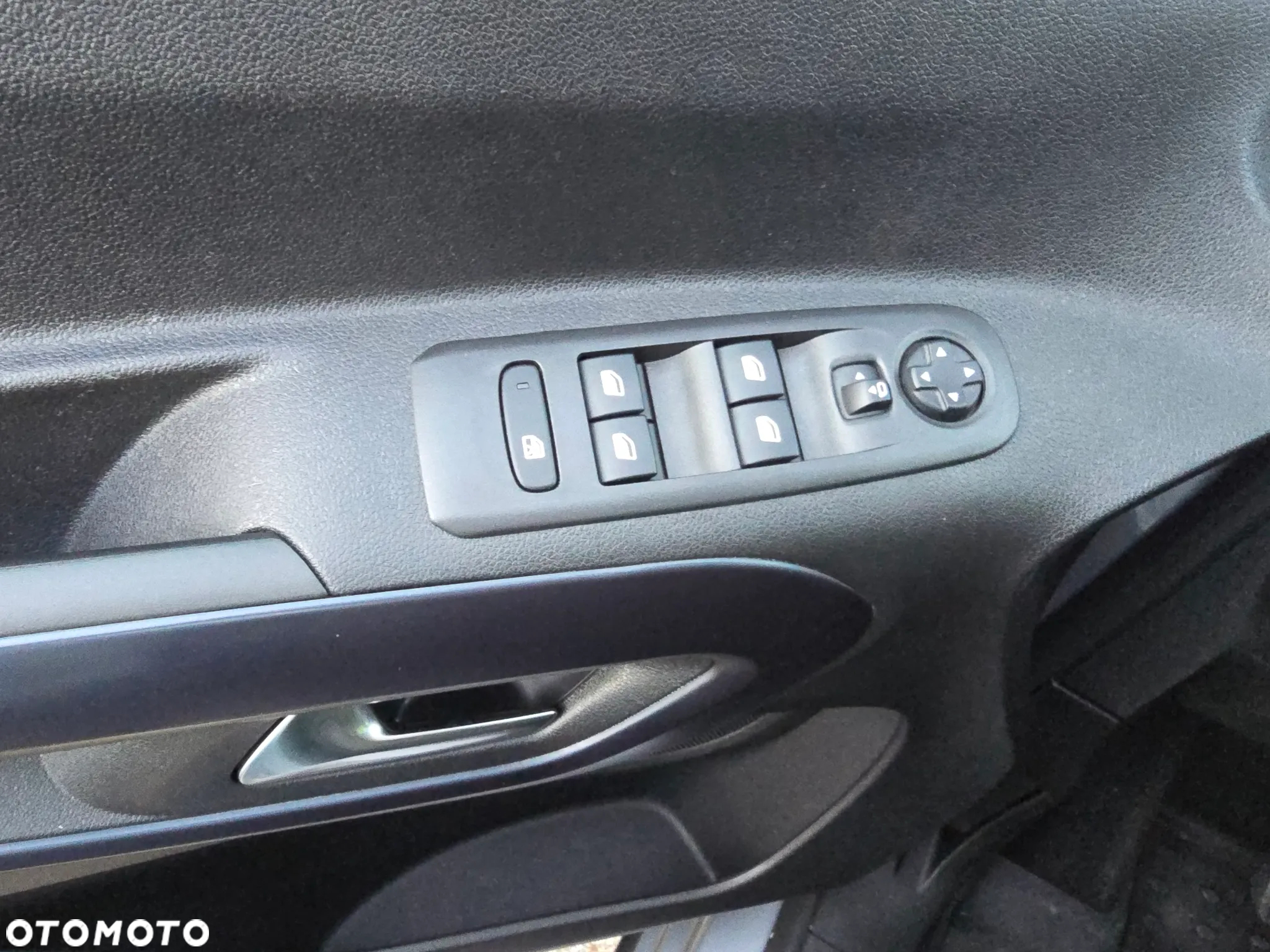Peugeot Rifter BlueHDI 100 L1 Allure - 23