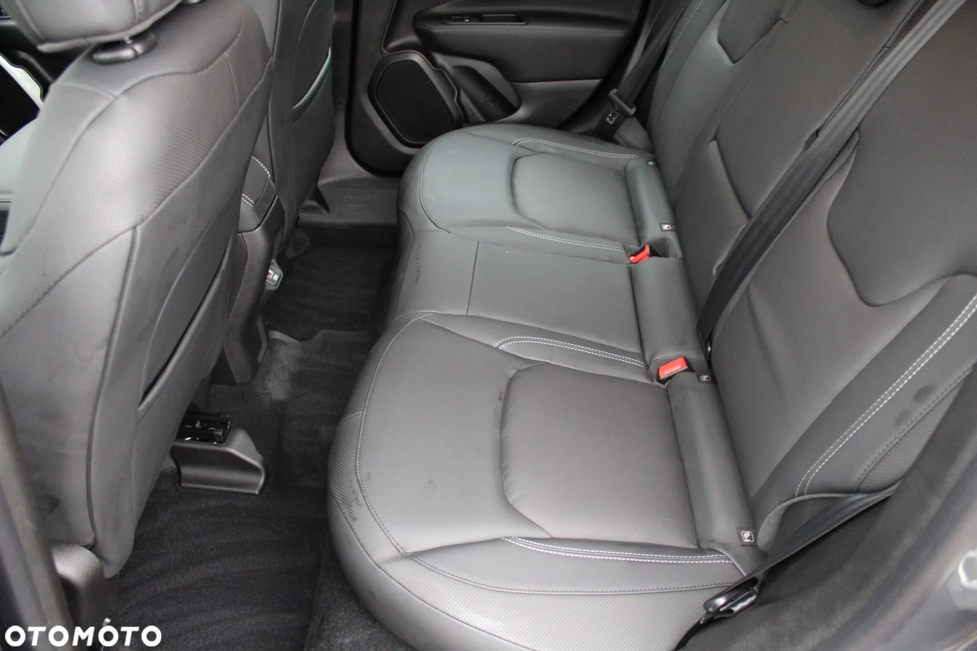 Jeep Renegade 1.5 T4 mHEV Summit FWD S&S DCT - 8