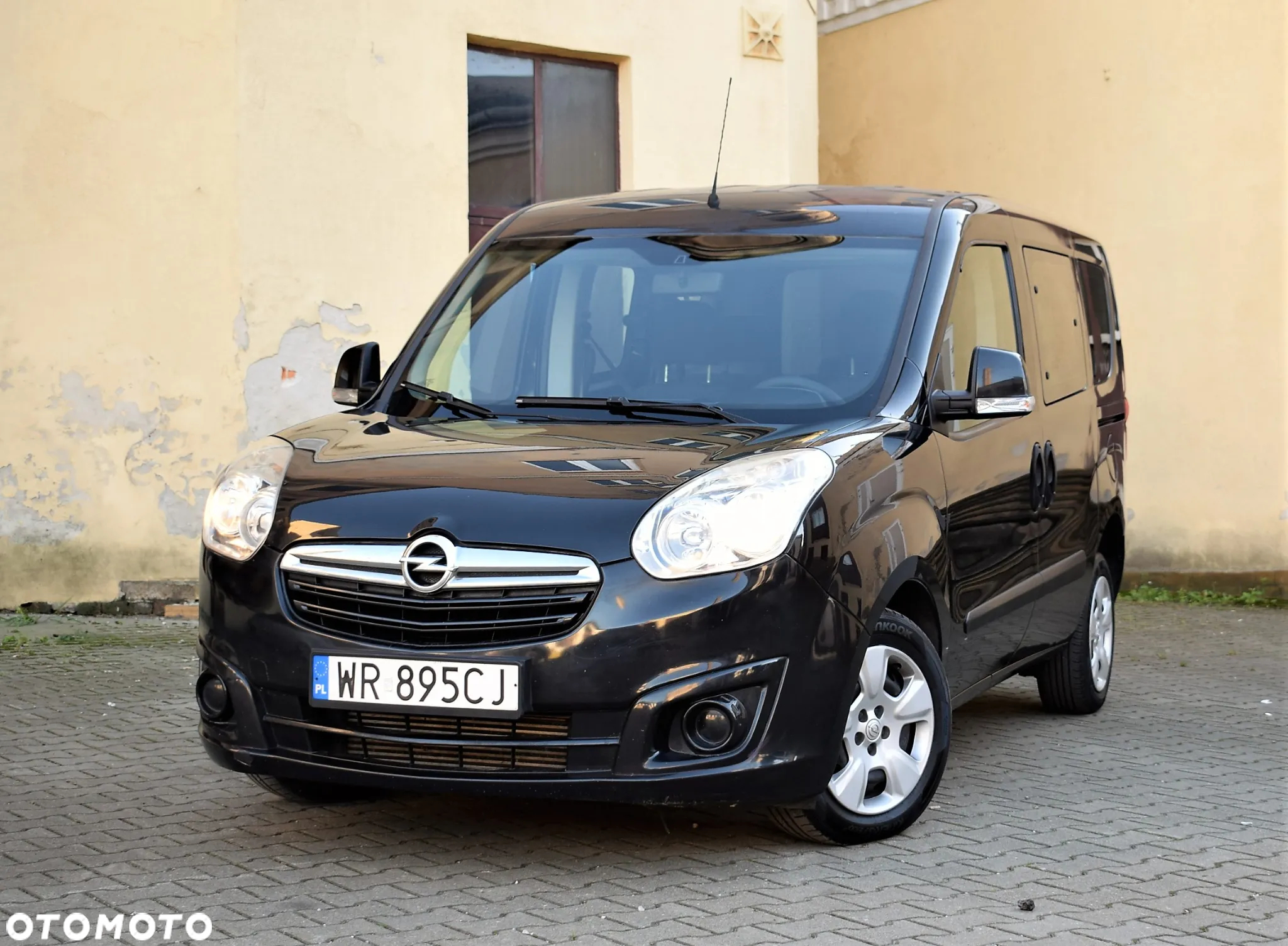 Opel Combo Tour 1.6 CDTI Cosmo - 8