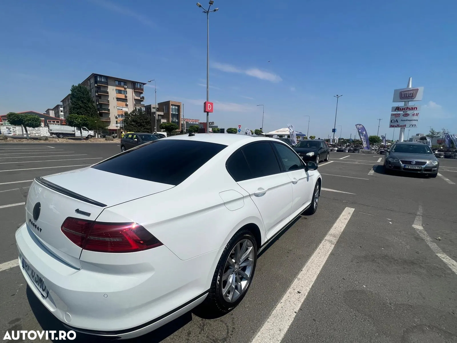 Volkswagen Passat 2.0 TDI DSG 4Motion Comfortline - 4