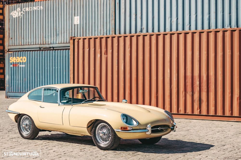 Jaguar E-Type - 2