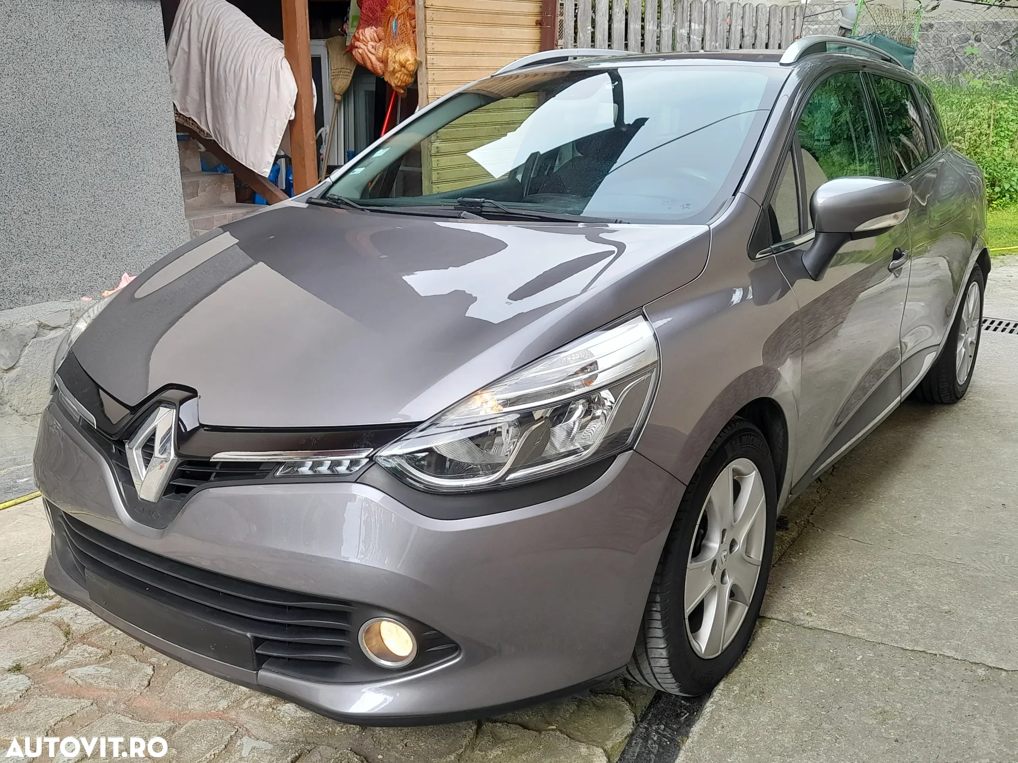 Renault Clio (Energy) dCi 90 Start & Stop INTENS - 9