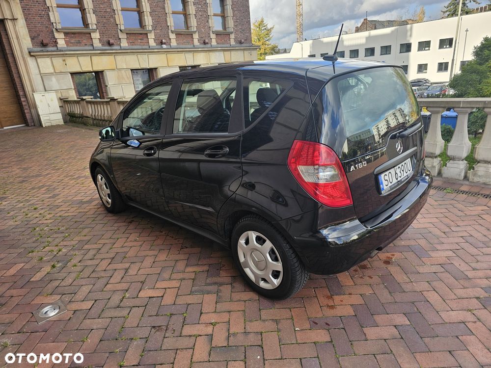 Mercedes-Benz A-Class 2010 photo 3