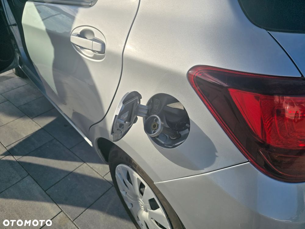 Toyota Yaris 1.0 Premium - 27