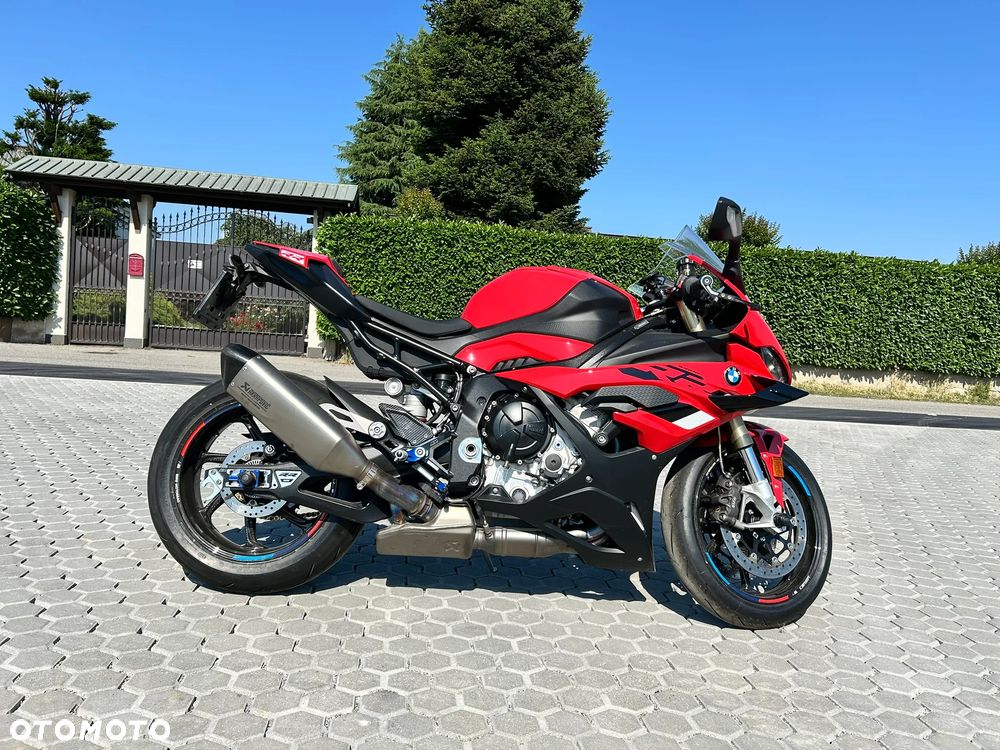 BMW S - 4