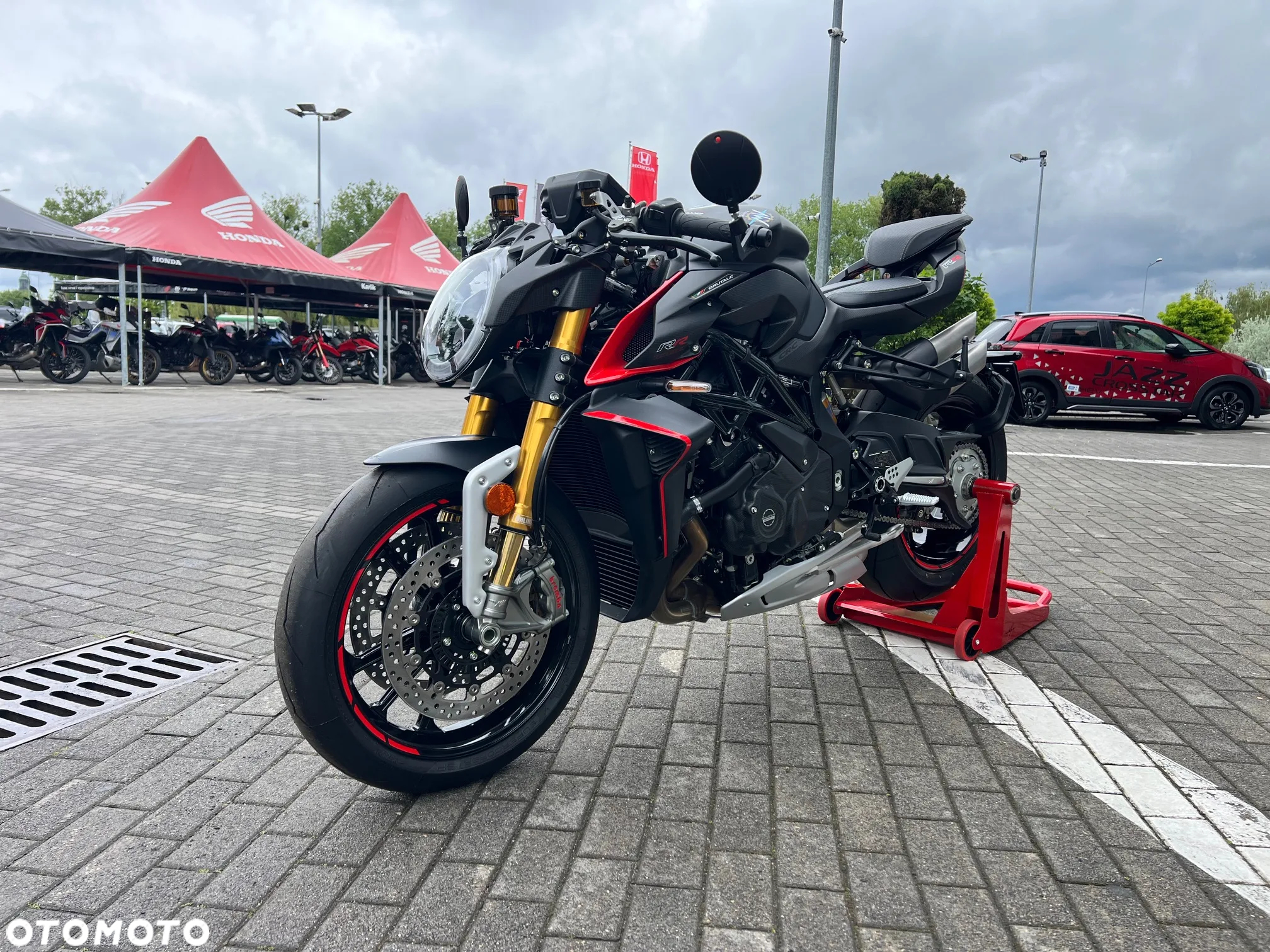 MV AGUSTA Brutale - 6