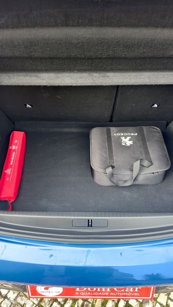 Peugeot e-208 GT - 22