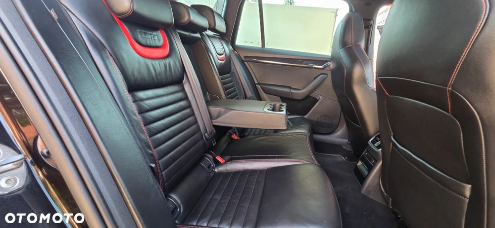 Skoda Octavia 2.0 TDI 4x4 DSG RS - 33