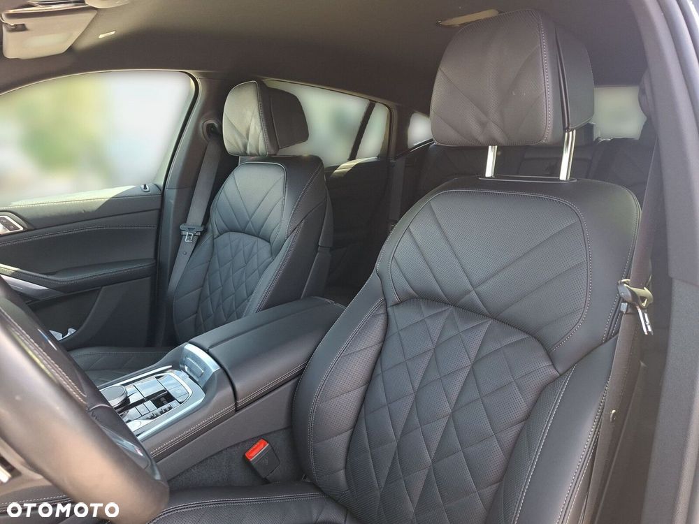 BMW X6 - 13