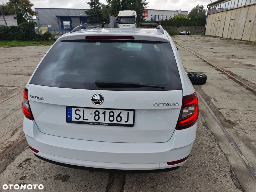 Skoda Octavia 2.0 TDI Elegance DSG - 28