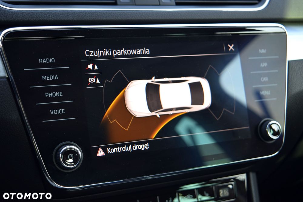 Skoda Superb 1.5 TSI Sportline DSG - 27