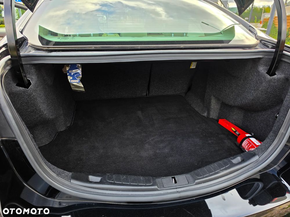 Ford Fusion - 28