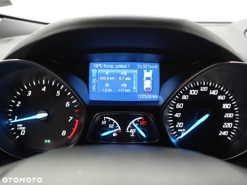 Ford Kuga - 38