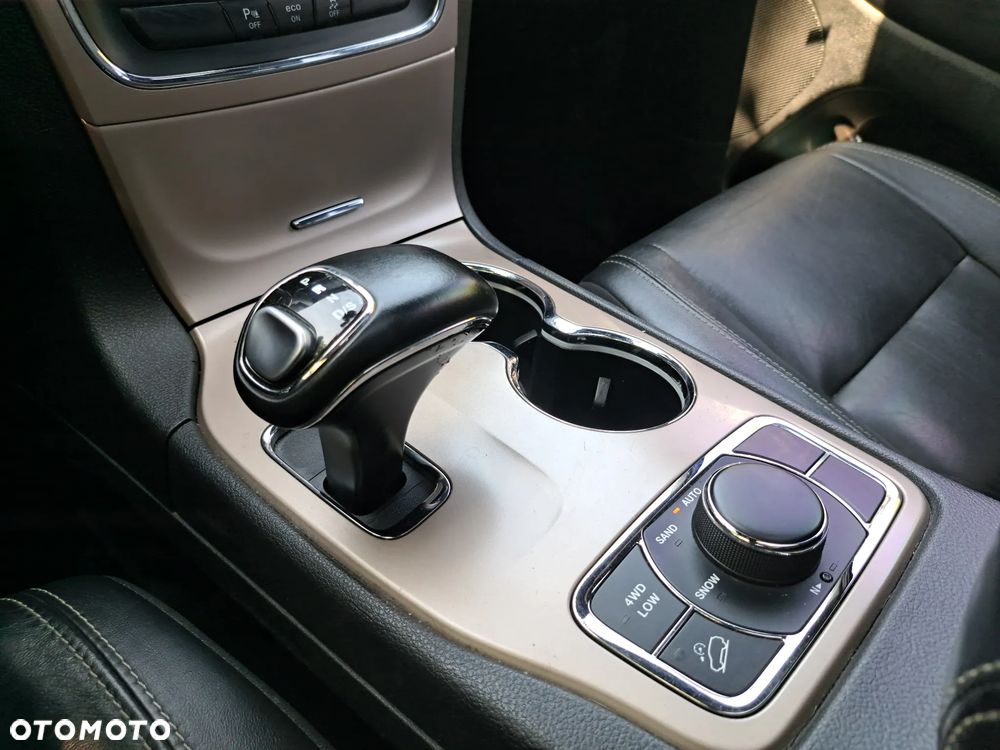 Jeep Grand Cherokee - 11