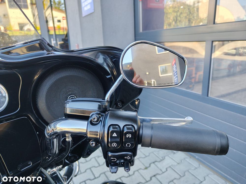 Harley-Davidson Touring Ultra Limited - 11