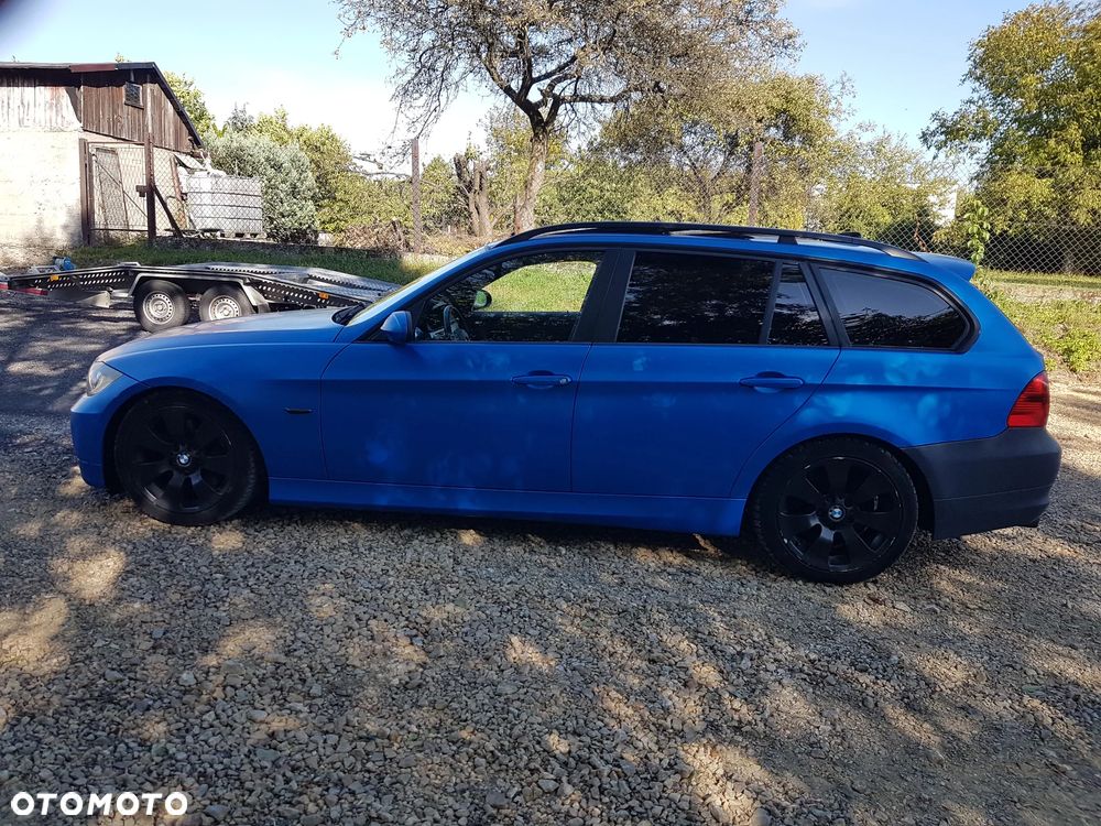 BMW Seria 3 325xi Touring - 5