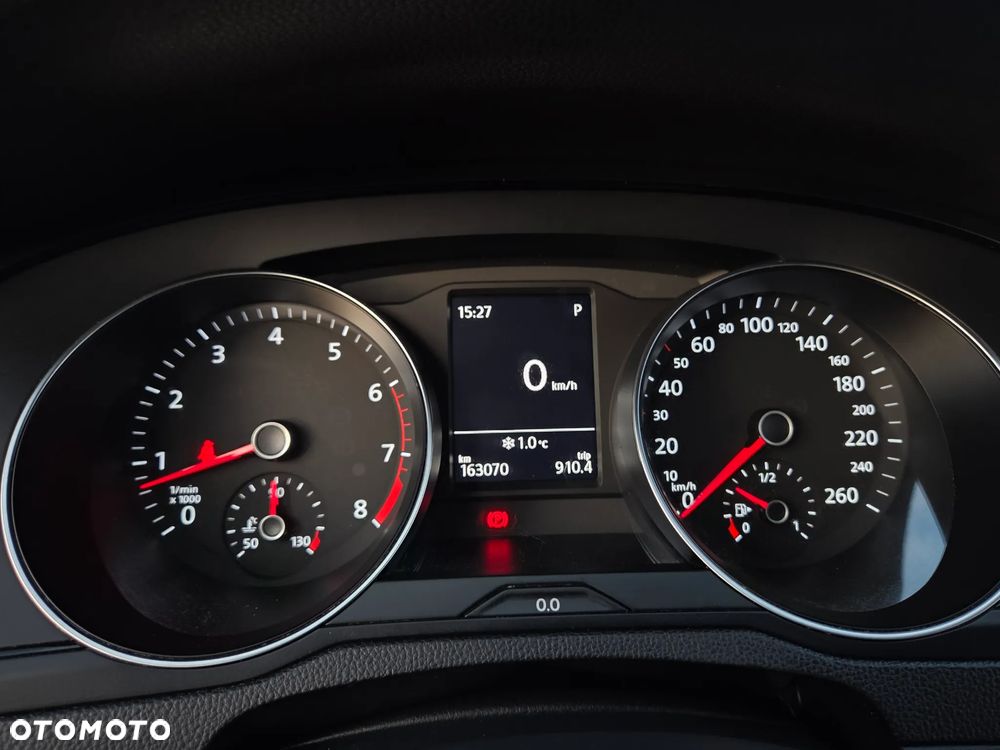 Volkswagen Passat 1.5 TSI EVO Essence DSG - 14