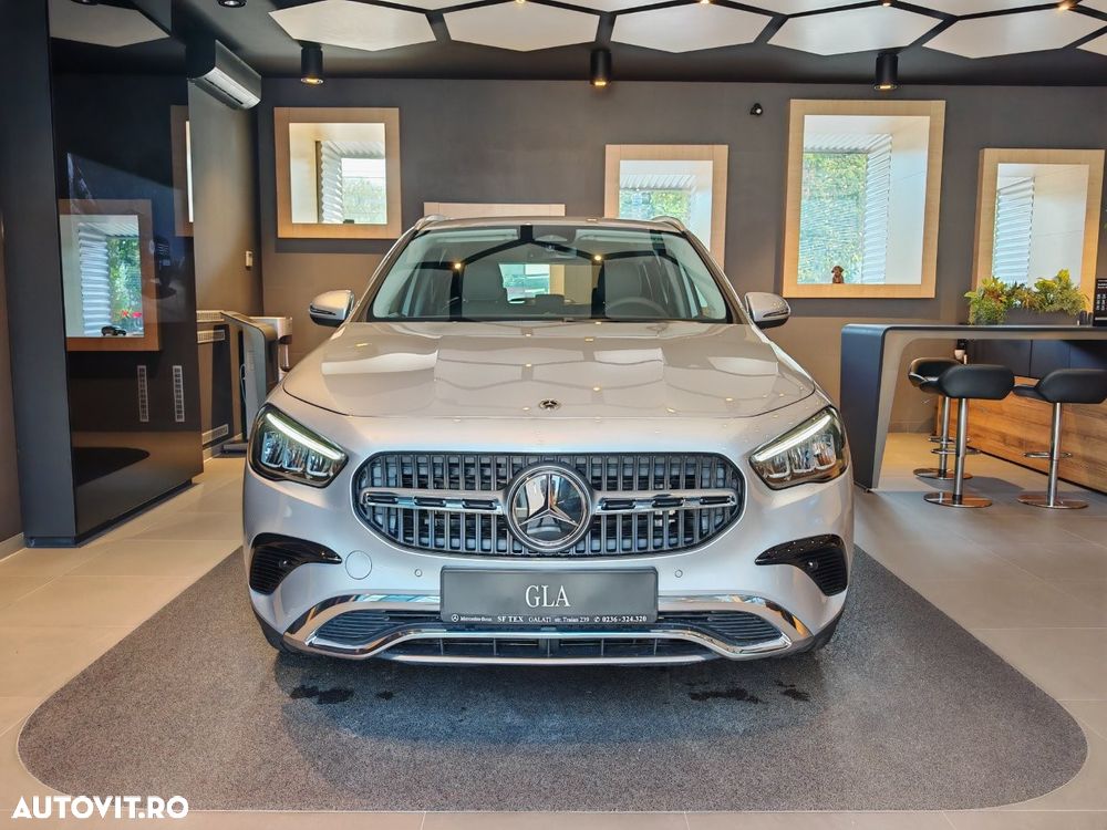 Mercedes-Benz GLA 180 MHEV - 6
