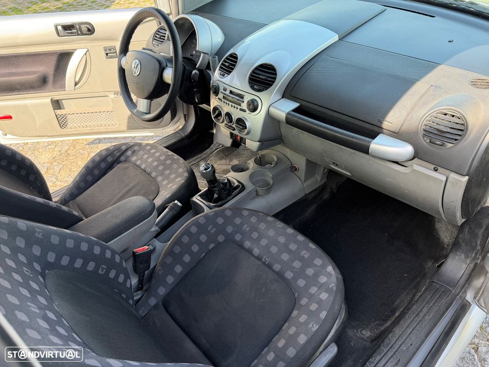 VW New Beetle 1.9 TDi Highline - 27