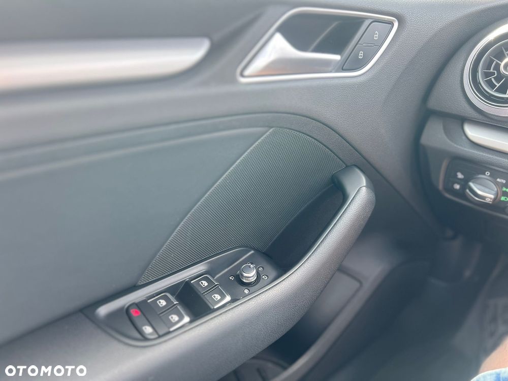 Audi A3 Sportback - 12