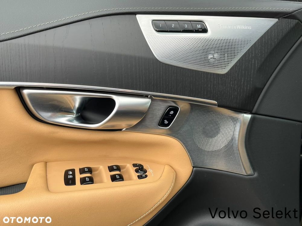 Volvo XC 90 - 19
