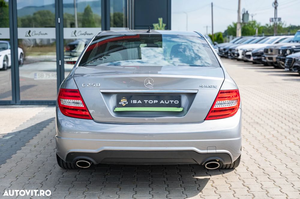 Mercedes-Benz C - 3