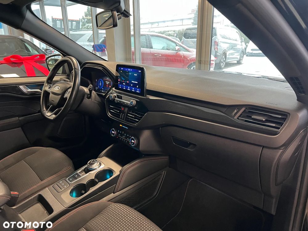 Ford Kuga 2.5P PHEV FWD ST-Line - 39