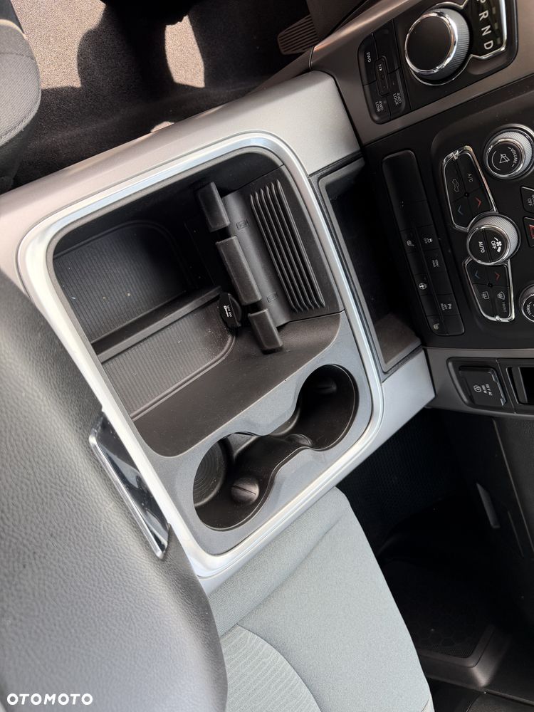 RAM 1500 5.7 Crew Cab Laramie - 17