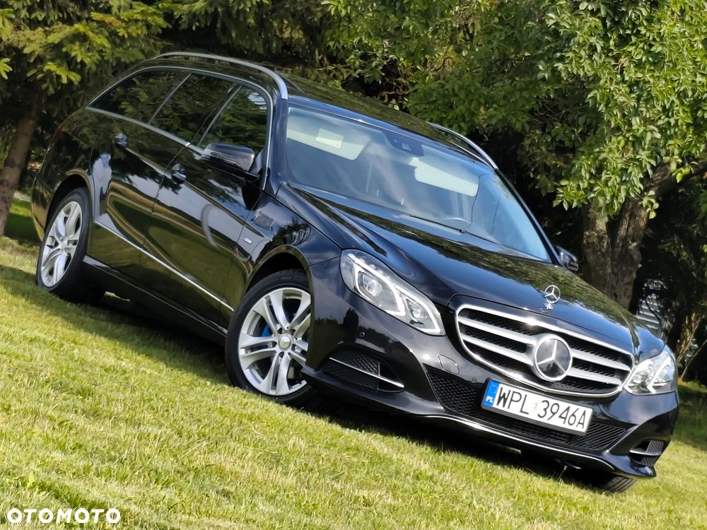 Mercedes-Benz E-Class 2011 photo 4