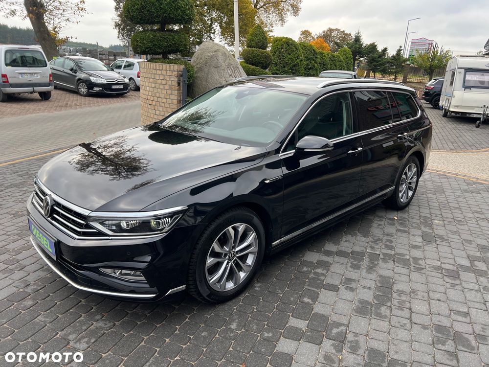 Volkswagen Passat - 32
