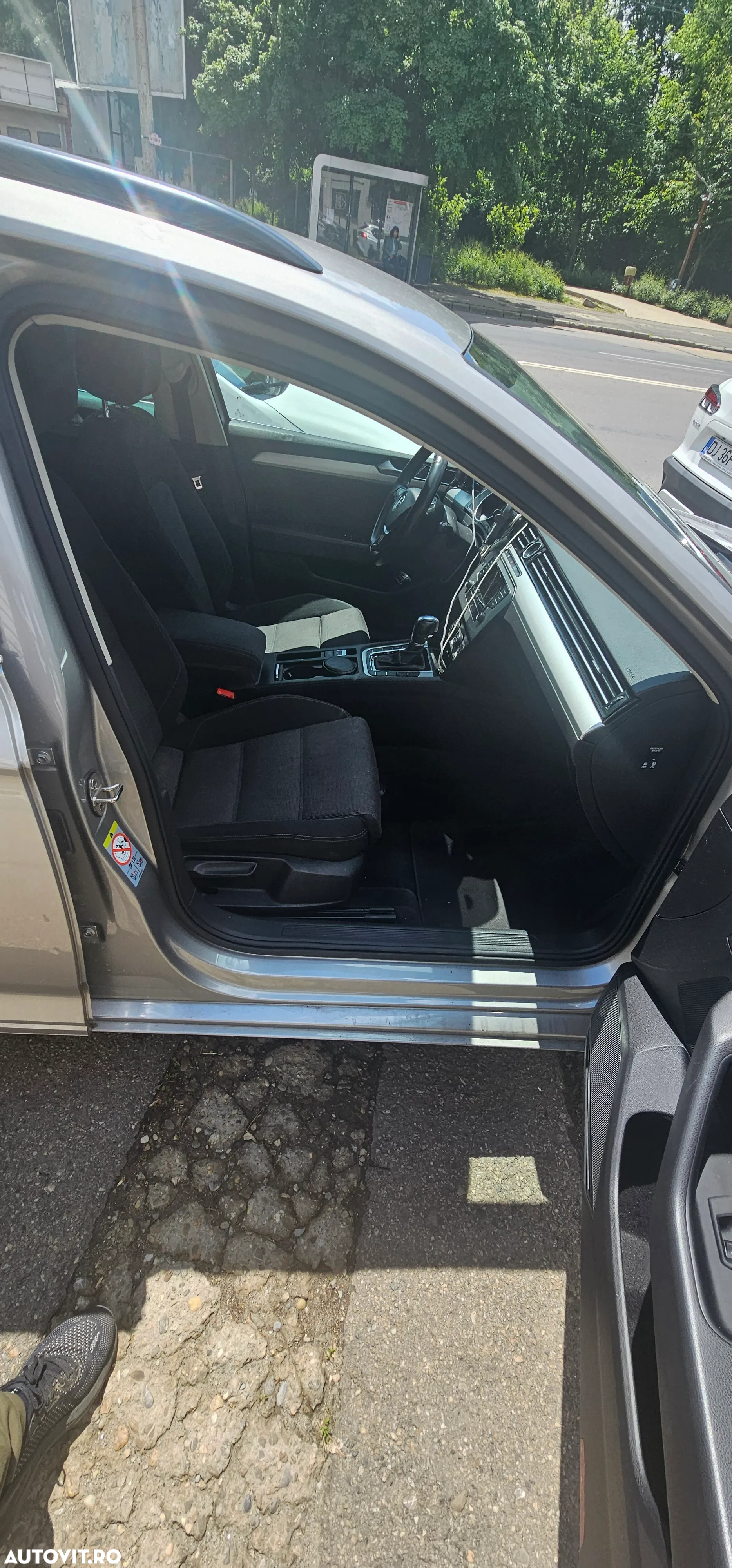 Volkswagen Passat Variant 2.0 TDI DSG Comfortline - 11