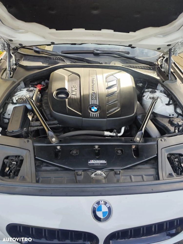 BMW Seria 5 520d - 12