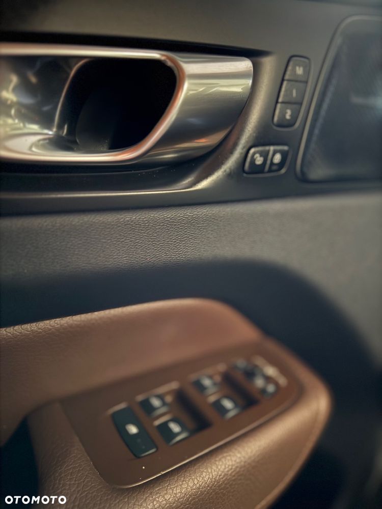Volvo XC 60 - 23