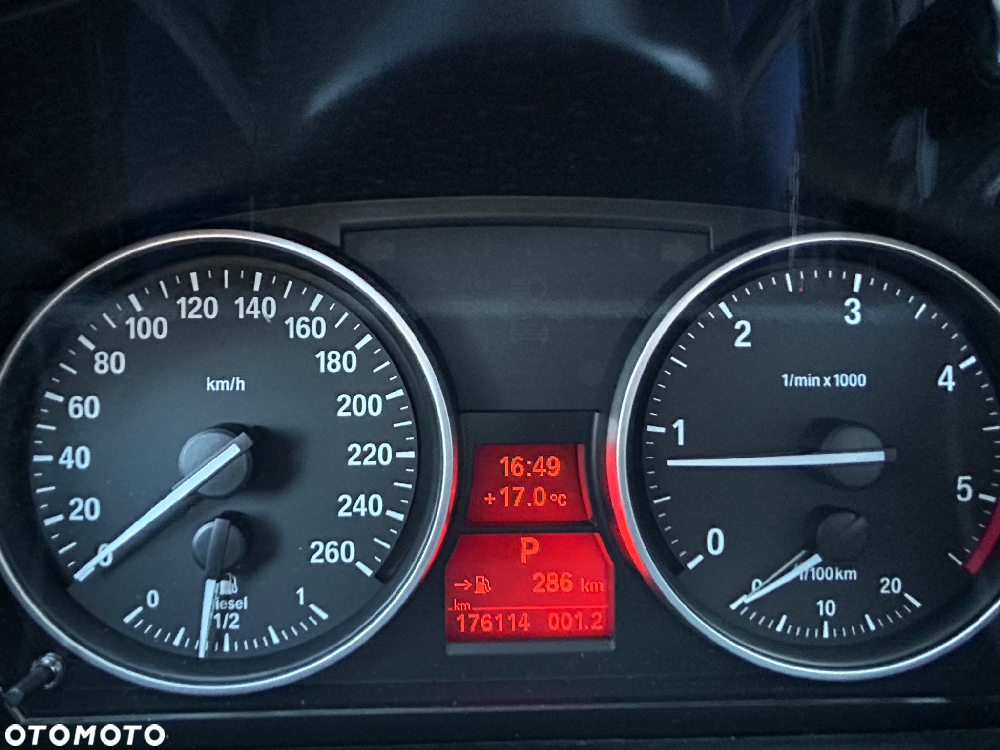 BMW X1 xDrive18d - 11