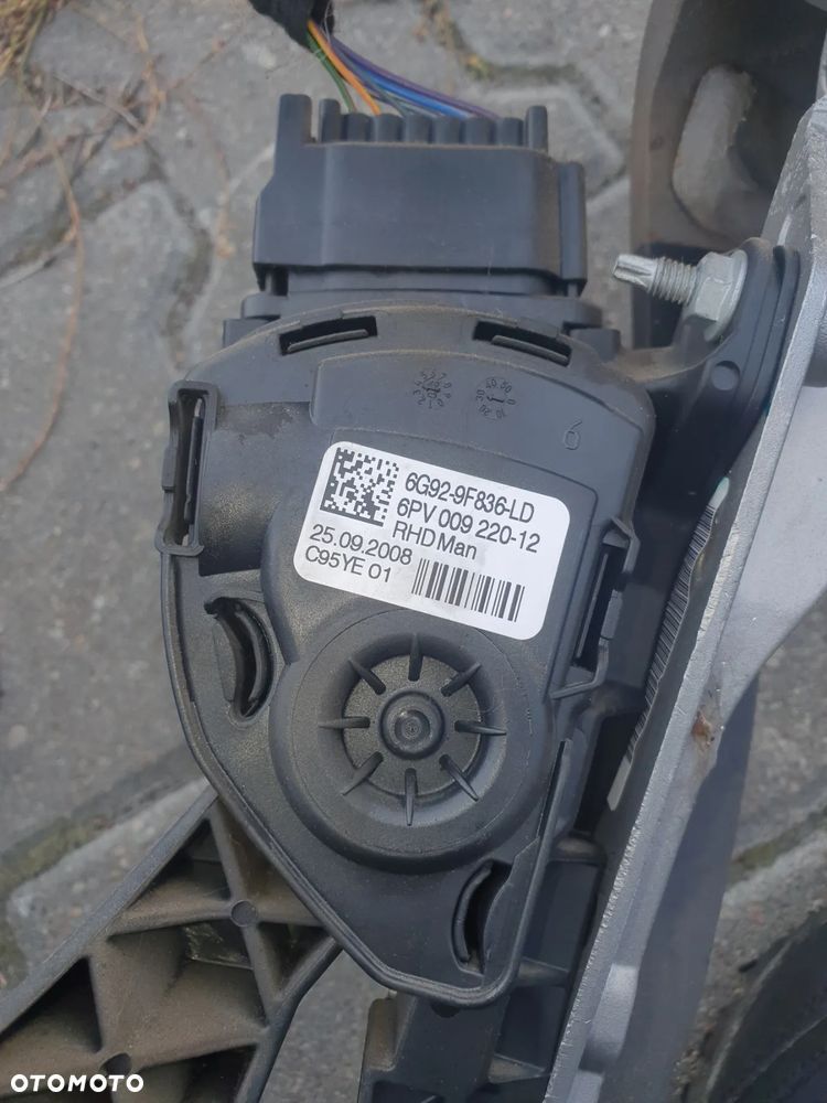 PEDAŁ POTENCJOMETR GAZU FORD S-MAX MK I 6G92-9F836-LD