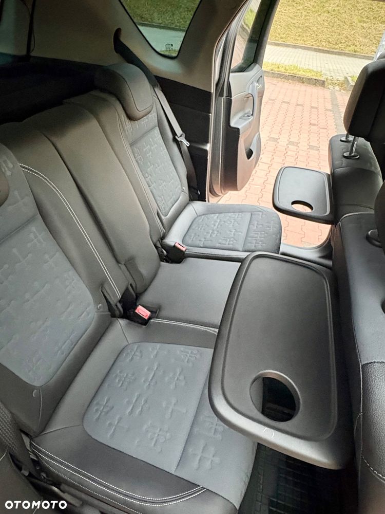 Opel Meriva - 11
