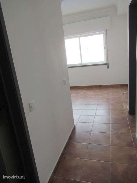 T1 Totalmente Remodelada - Grande imagem: 3/12