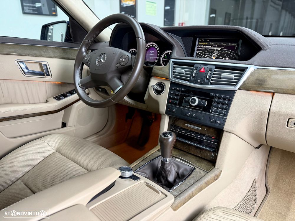 Mercedes-Benz E 250 CDI Elegance BlueEfficiency - 28