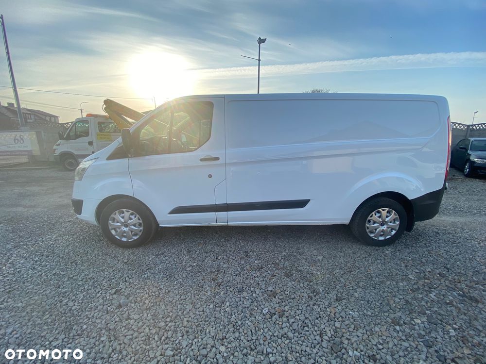 Ford Transit Custom - 8