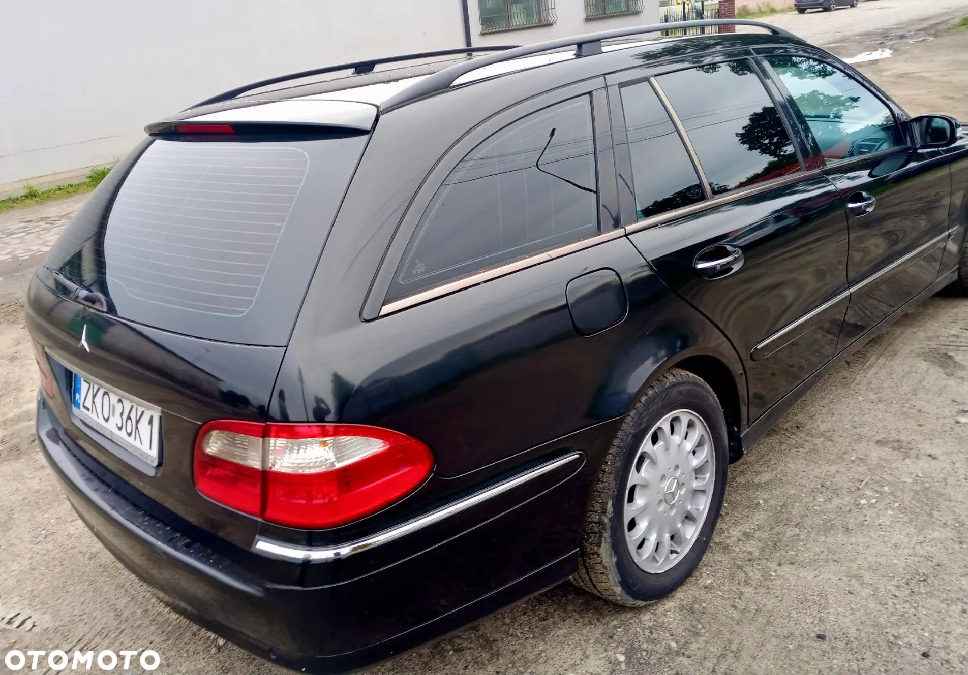 Mercedes-Benz Klasa E 320 CDI T Avantgarde - 4