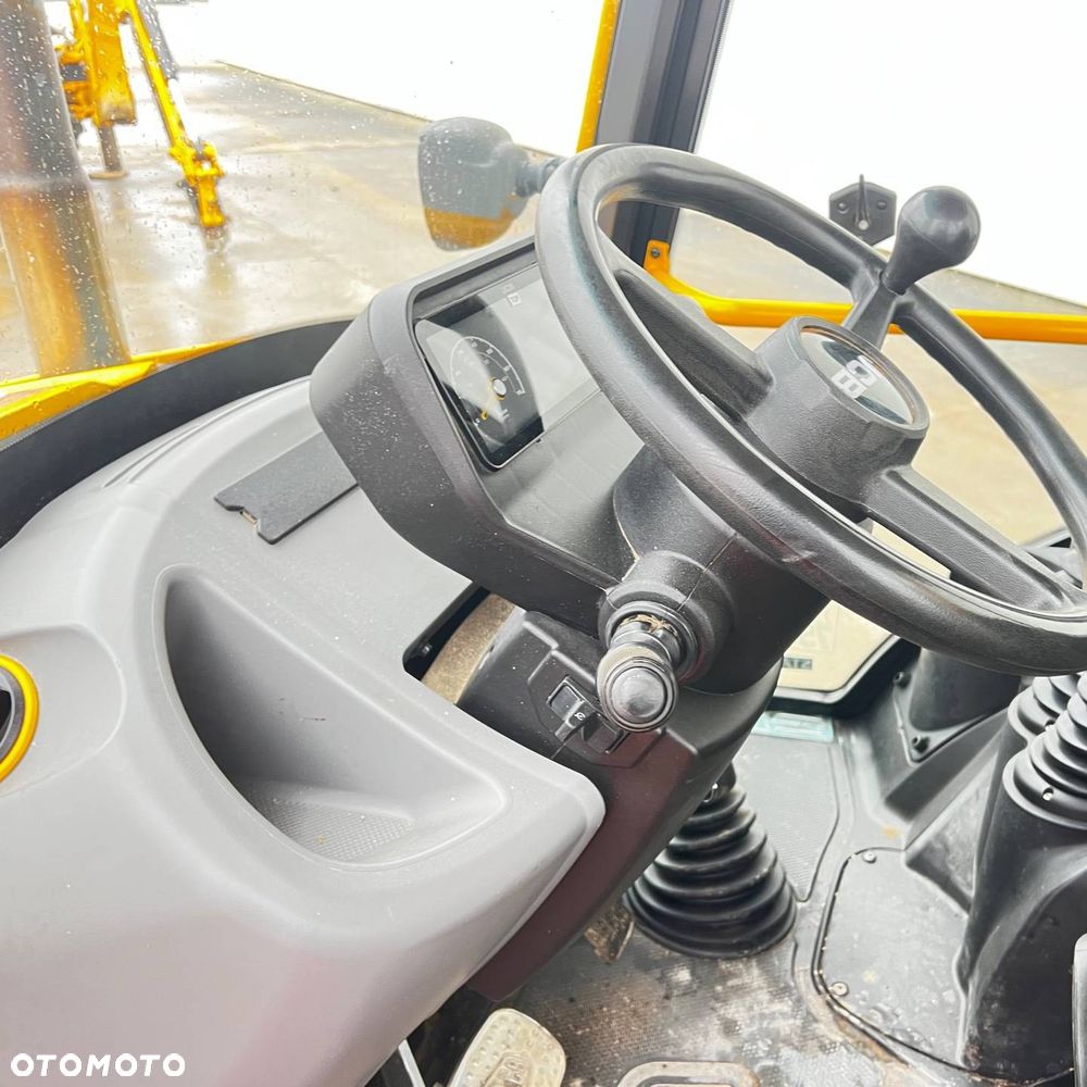 JCB 3CX 4×4 - 9