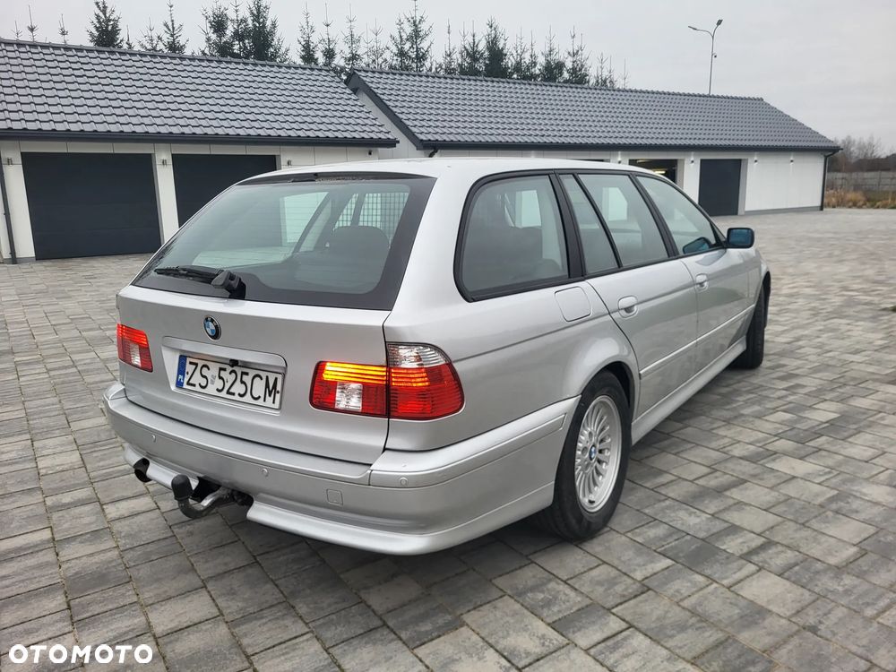 BMW Seria 5 525i - 7