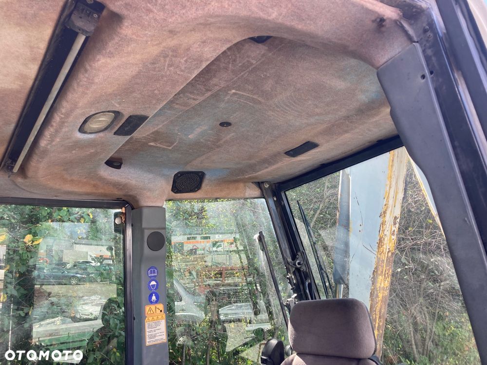 New Holland LB95B-4PT - 16